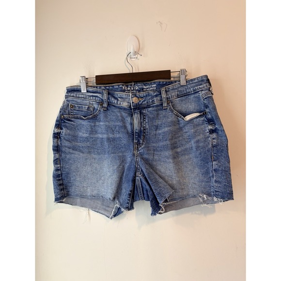 torrid Pants - Torrid Perfect 5" Shorts Vintage Stretch Size 12 Lightwash Fringe High Rise